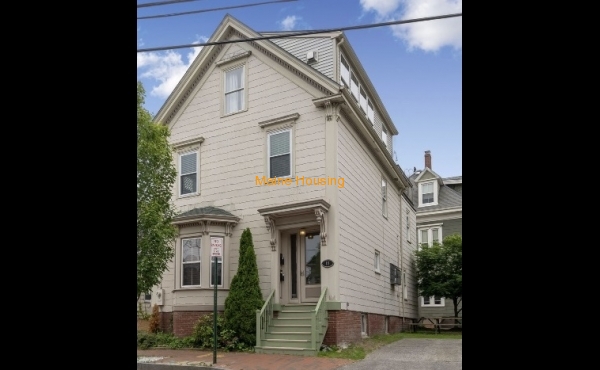 18 Hill Street Apartment #3 Portland  Adam Knight (207) 590-2947 or  knightas@outlook.com