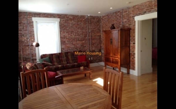 37 Pleasant St. Portland Maine 04101 Contact: Claudine cwford@ravenrocks.com