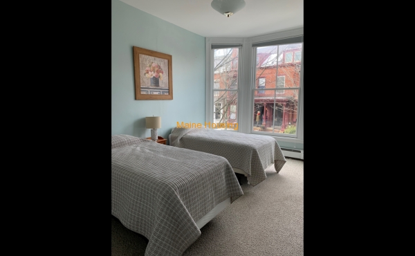 114 Park Street #1, Portland, ME Apartment Contact: Kevin D’Amboise 207-332-1168