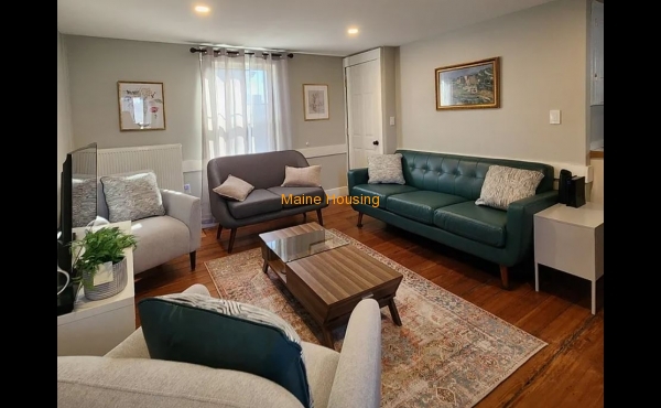 Three Bedroom Apartment: Vaughan St. Portland, ME