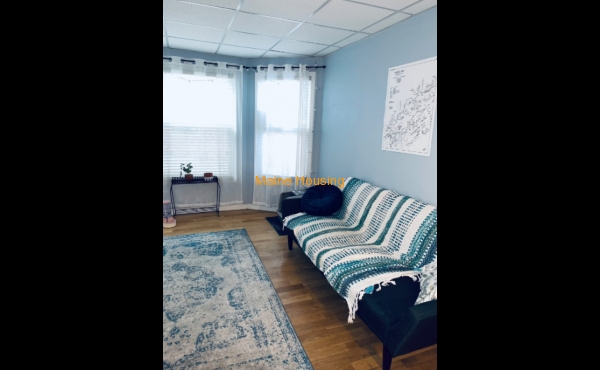 Private Room in Downtown Portland Apartment  -  Contact: kimberly.scofield@maine.edu