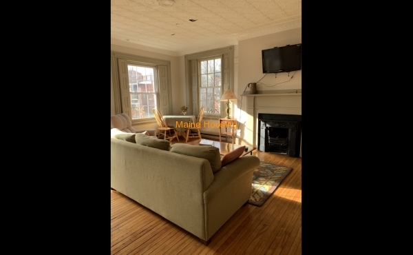 114 Park Street #2, Portland, ME Contact: Kevin at 207-332-1168 or Cecile @cecile.laplante@gmail.com