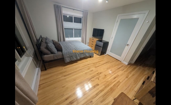 Room Available in Shared House: Portland Maine