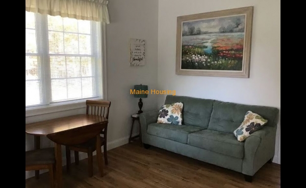One Bedroom Apartment: 10 Bonita Way Buxton, ME
