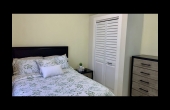 Bedroom closet & draws