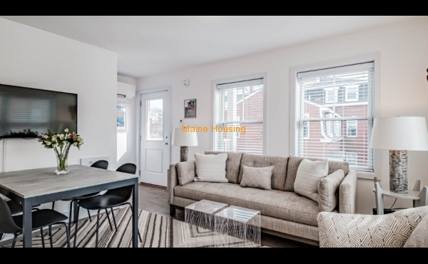 One Bedroom Apartment: 48 Wilmot St. Unit E-3 Portland, ME